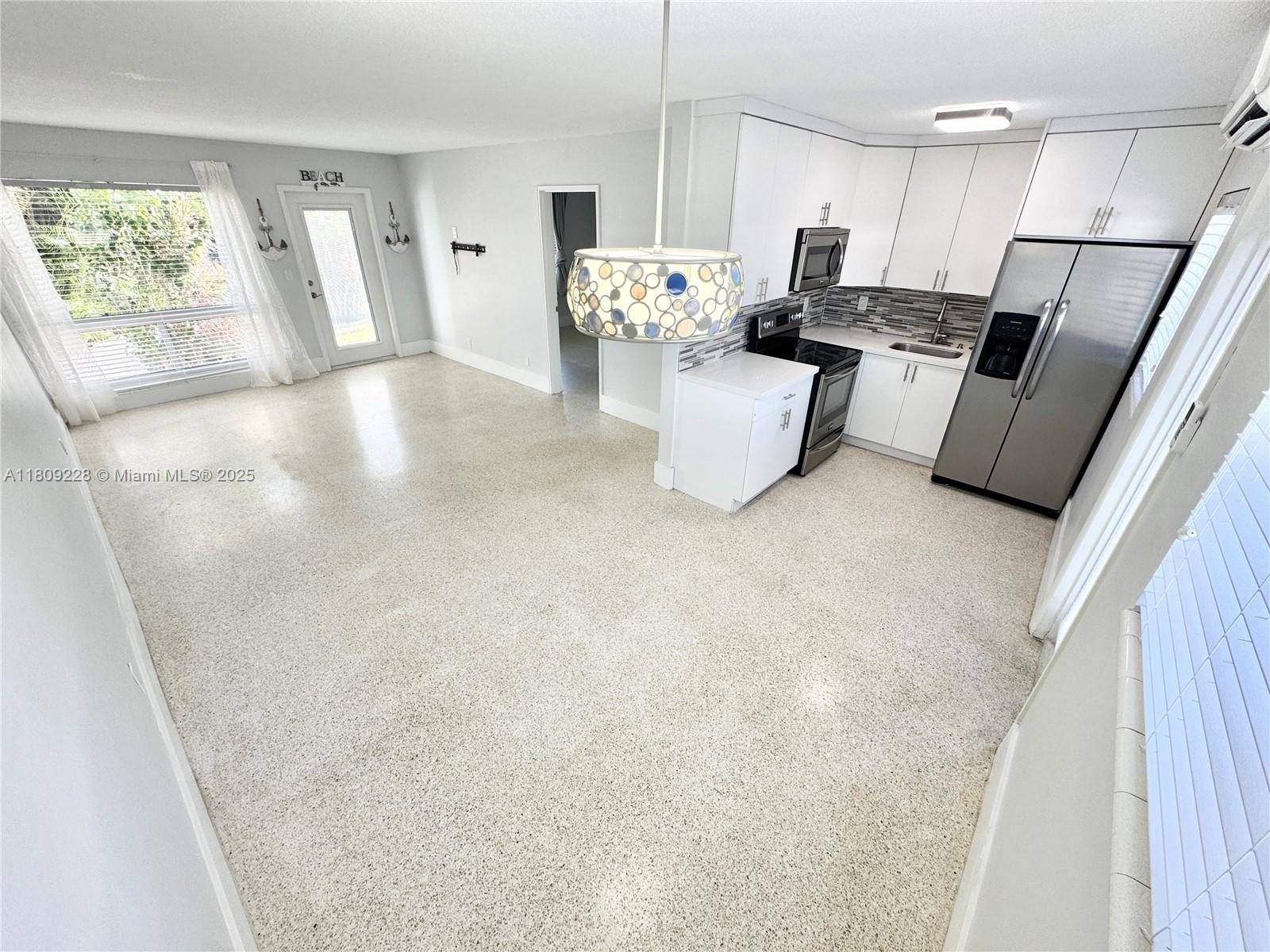 Fort Lauderdale, FL 33316,1601 SE 15th St #1B