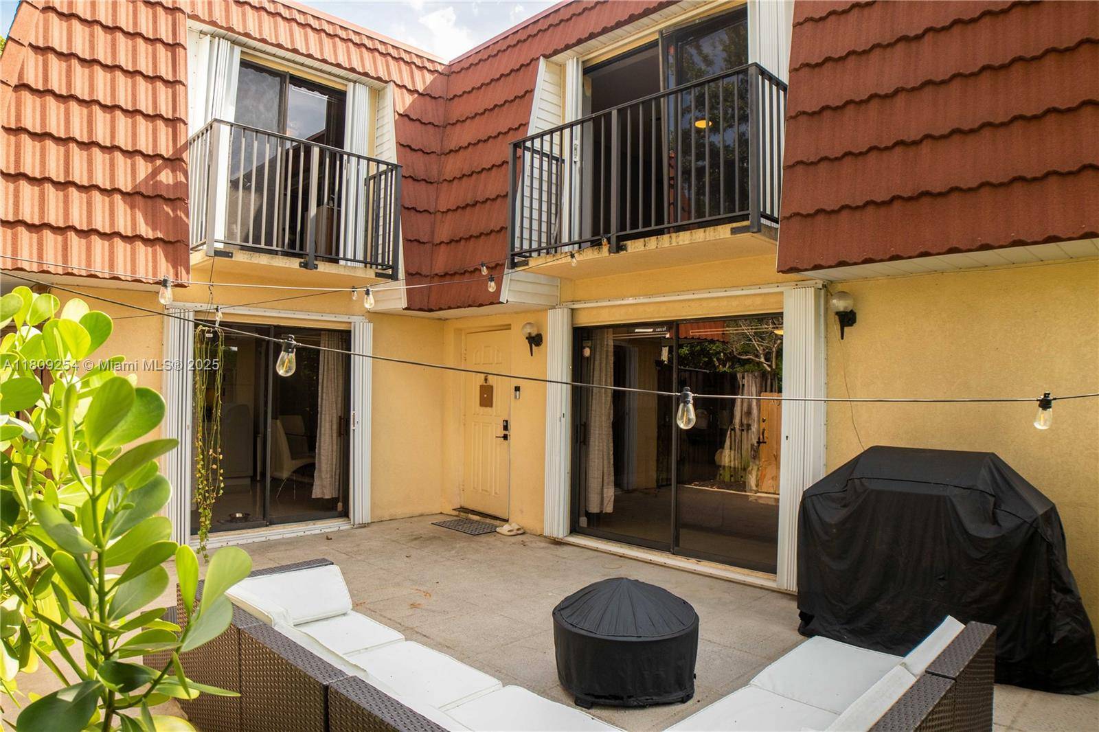 Plantation, FL 33324,726 NW 98th Cir