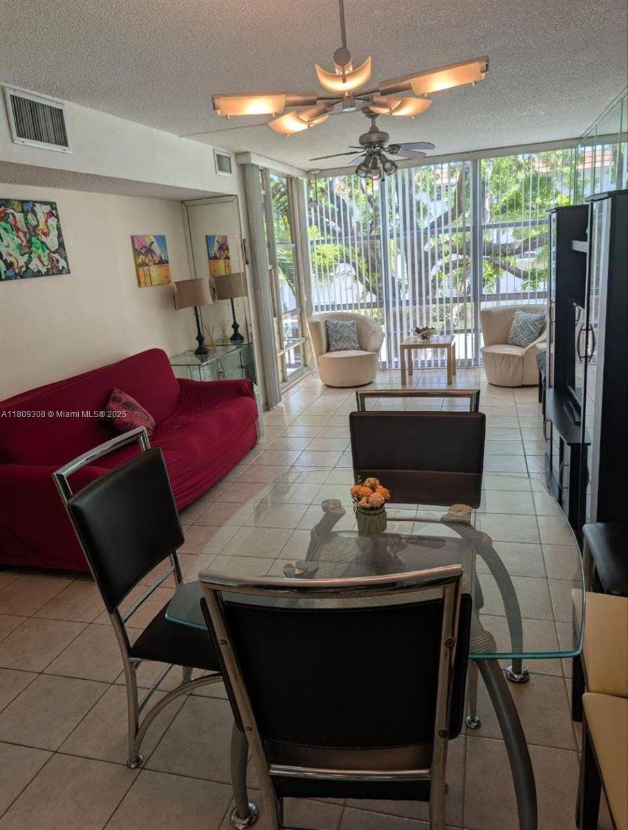 Sunny Isles Beach, FL 33160,210 172nd St #233