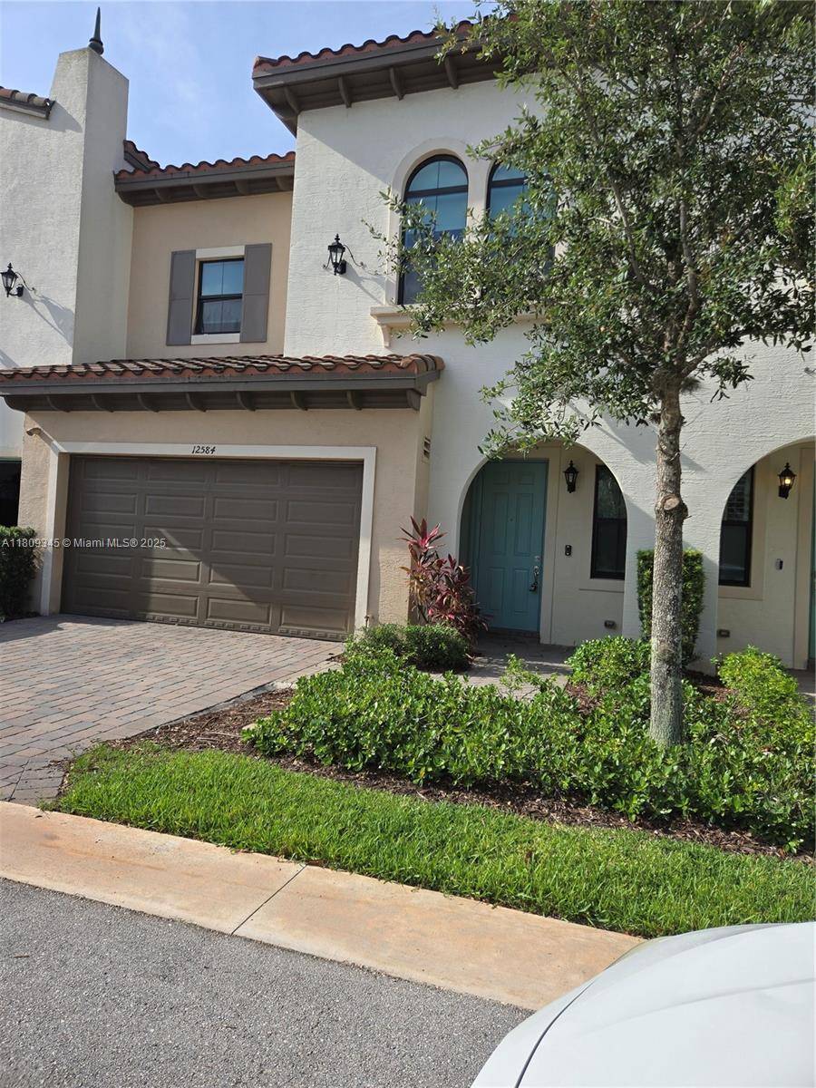 Sunrise, FL 33323,12584 NW 32nd Mnr #12584