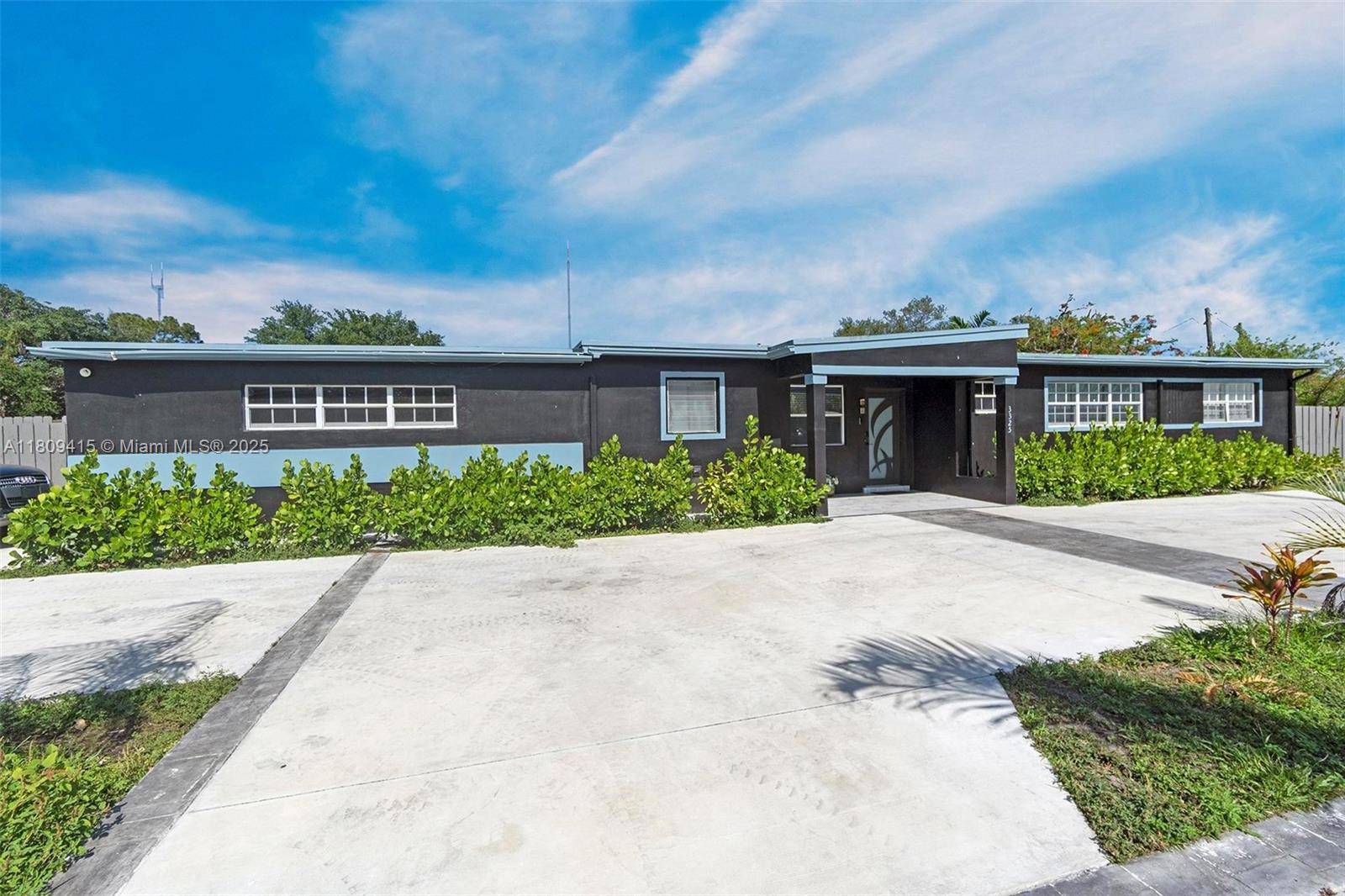 West Park, FL 33023,3325 SW 59th Ter