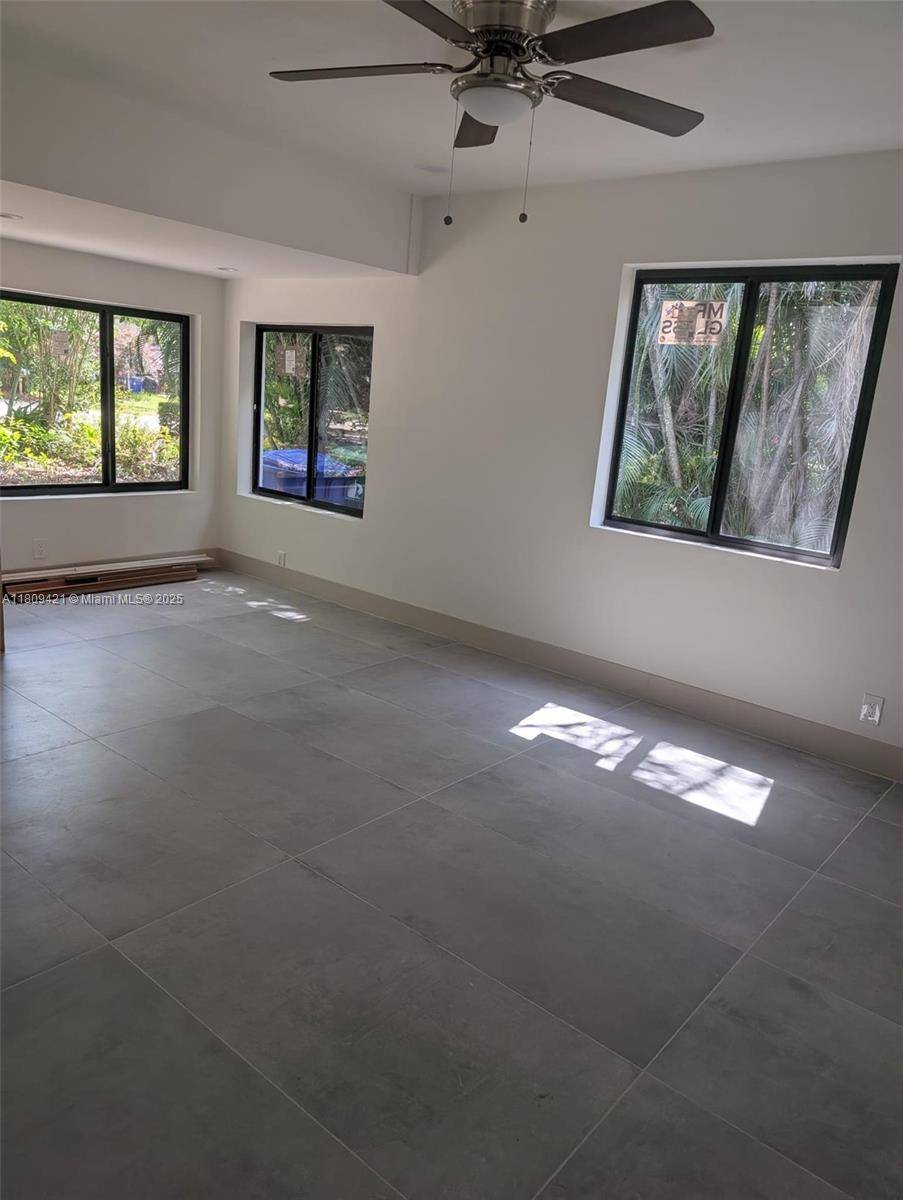Fort Lauderdale, FL 33315,421 SW 11th St
