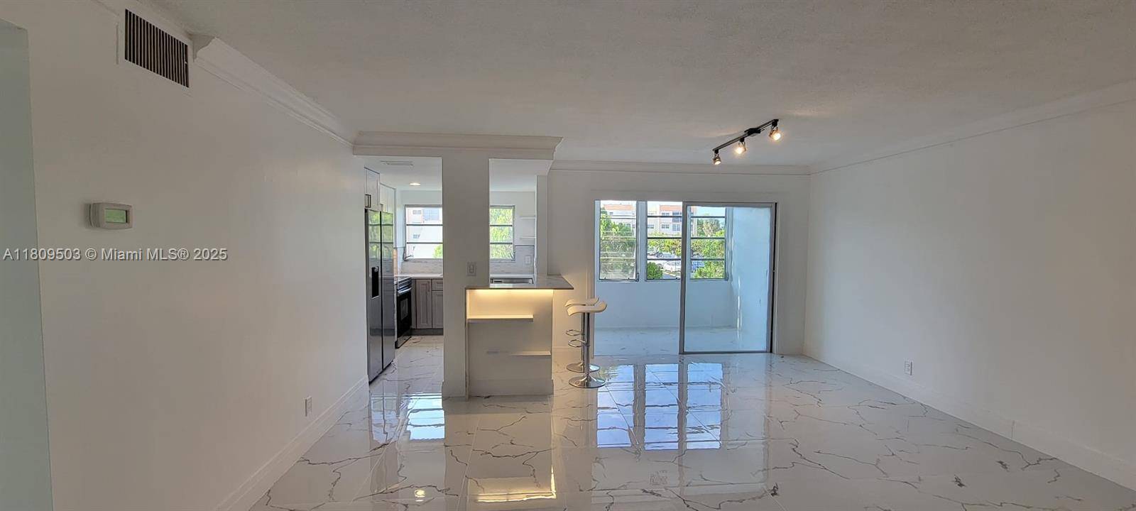 Lauderhill, FL 33313,2301 NW 41st Ave #209