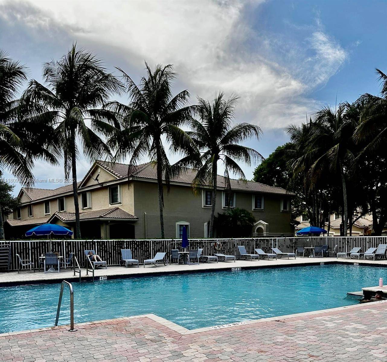 Weston, FL 33332,4142 Forest Dr