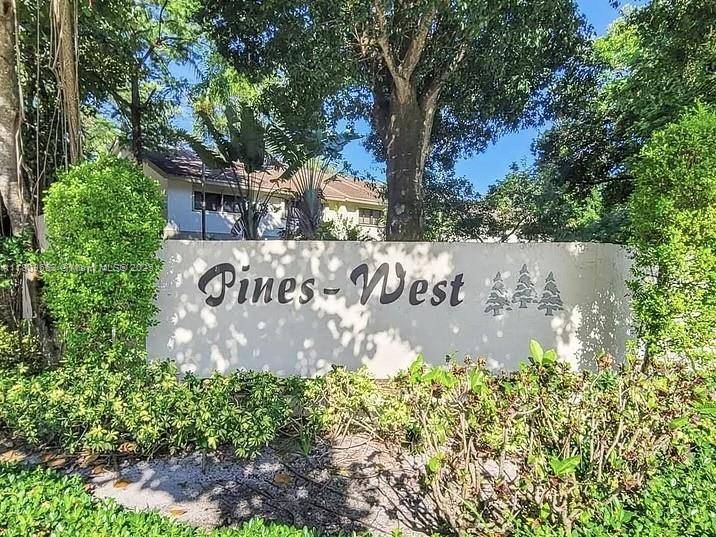Oakland Park, FL 33309,3044 S Oakland Forest Dr #2403