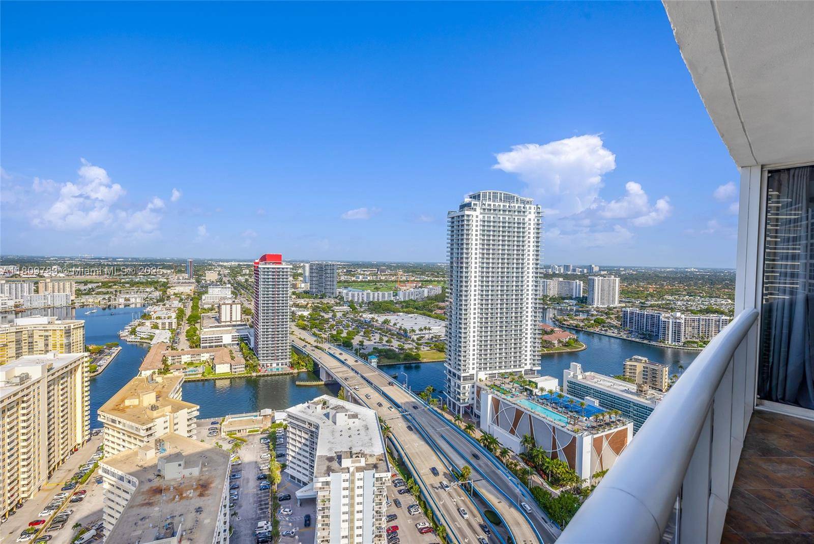 Hallandale Beach, FL 33009,1800 S Ocean Dr #3607