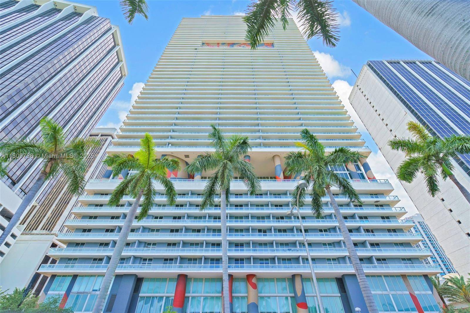 Miami, FL 33132,50 Biscayne Blvd #904