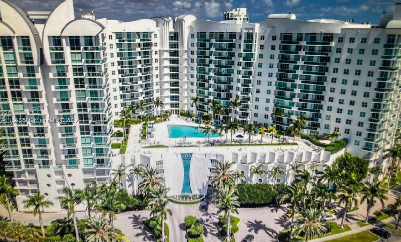 North Bay Village, FL 33141,7900 Harbor Island Dr #912