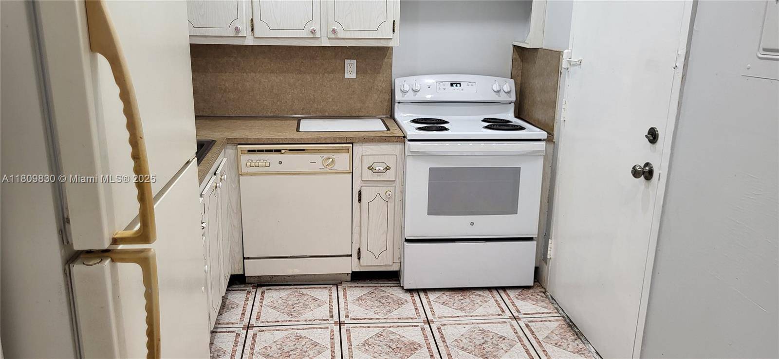 North Miami Beach, FL 33162,16740 NE 9th Ave #311