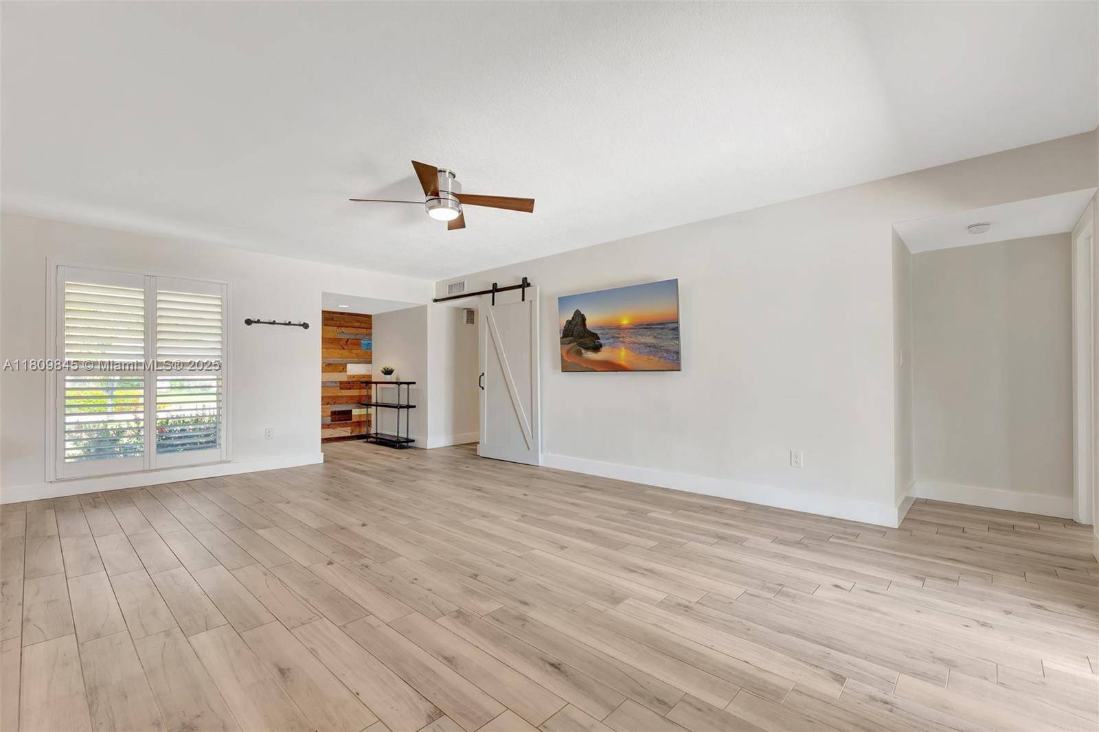 Plantation, FL 33324,651 E Lake Dasha Dr