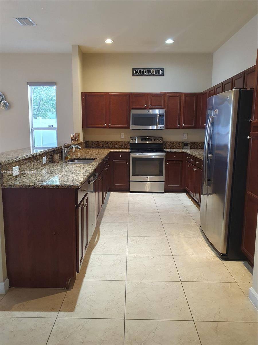 Miami, FL 33196,9171 SW 169th Pl