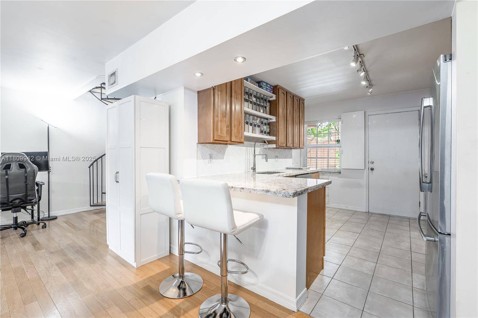 Fort Lauderdale, FL 33311,680 Tennis Club Dr #110