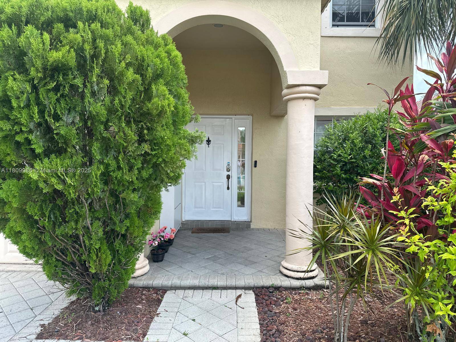 Wellington, FL 33414,Address not disclosed