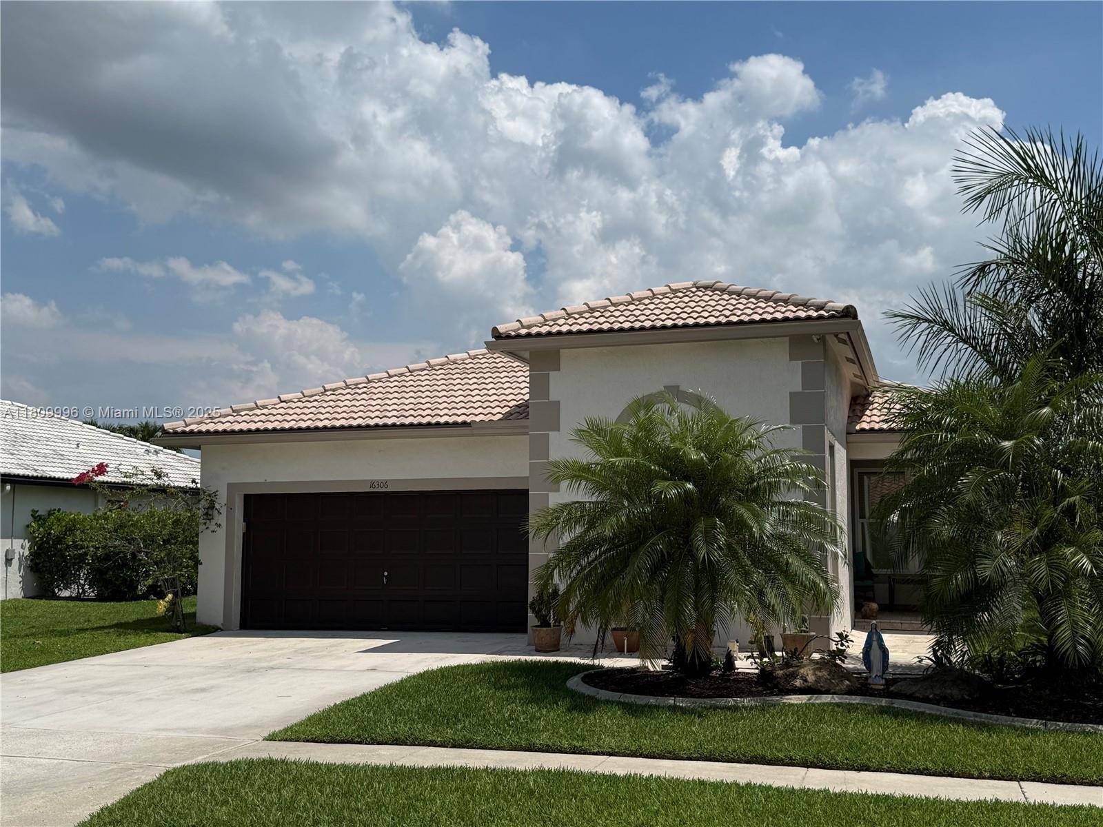 Pembroke Pines, FL 33027,16306 SW 11th St
