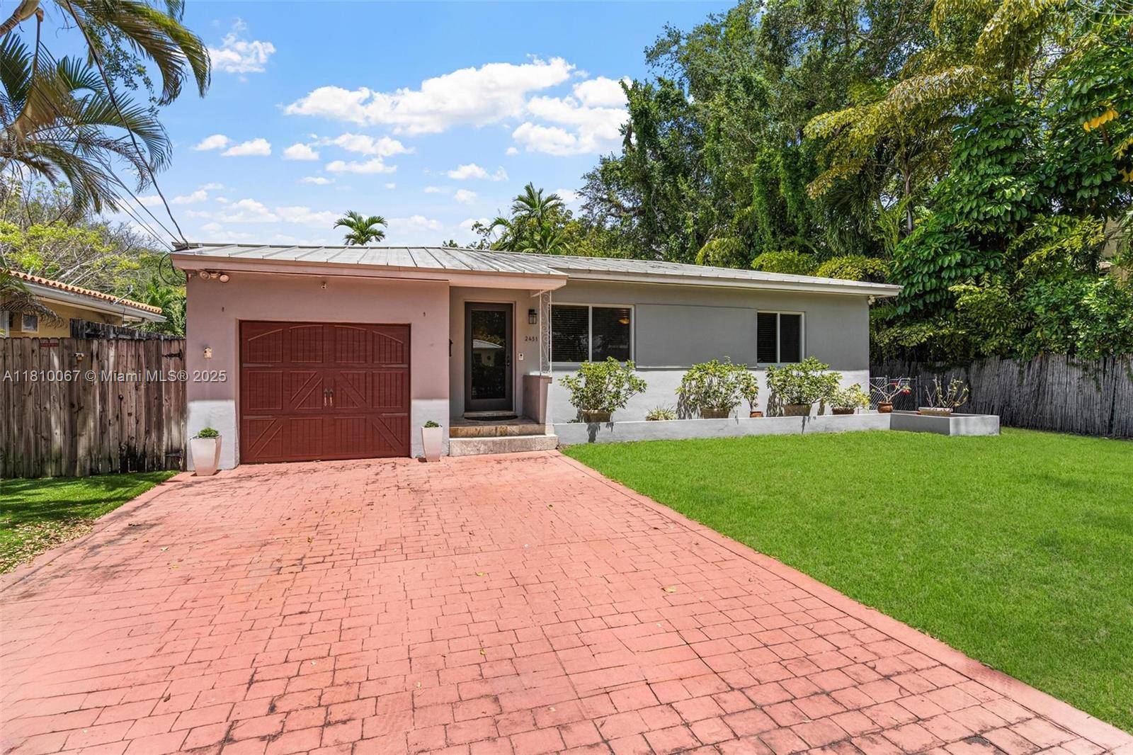 Coconut Grove, FL 33133,2431 Overbrook St