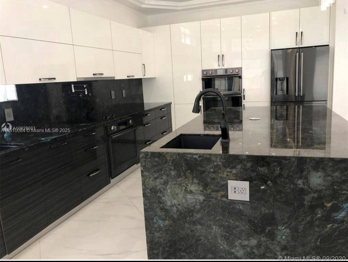 Hollywood, FL 33023,5371 SW 32nd Ter