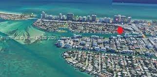 Bay Harbor Islands, FL 33154,10101 E Bay Harbor Dr #401