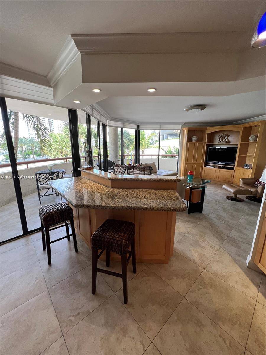 Sunny Isles Beach, FL 33160,15645 Collins Ave #301
