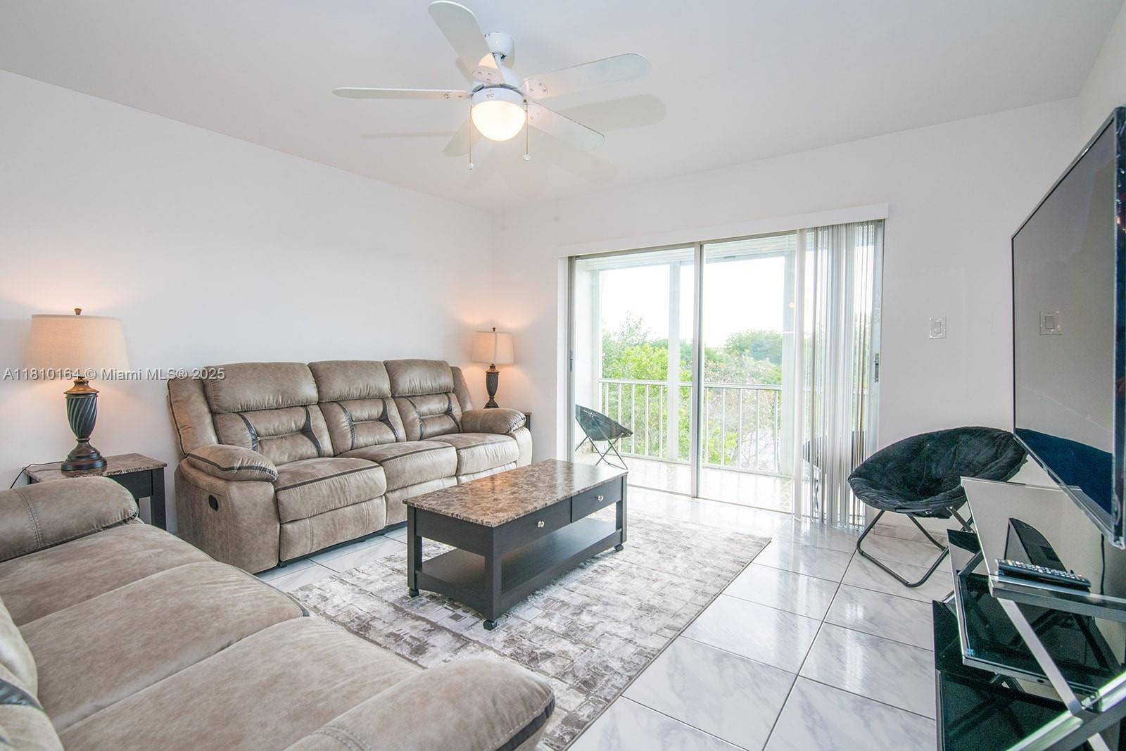 Hollywood, FL 33021,4650 Washington St #502