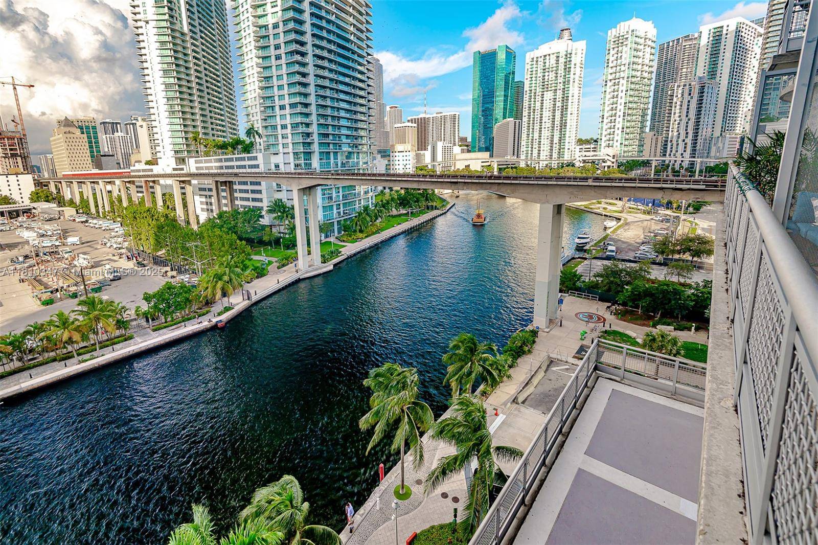 Miami, FL 33130,690 SW 1st Ct #1007