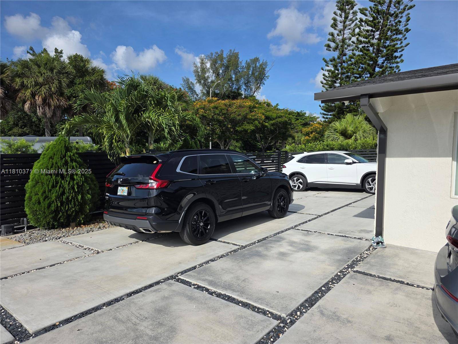 Miami, FL 33175,12225 SW 42nd St