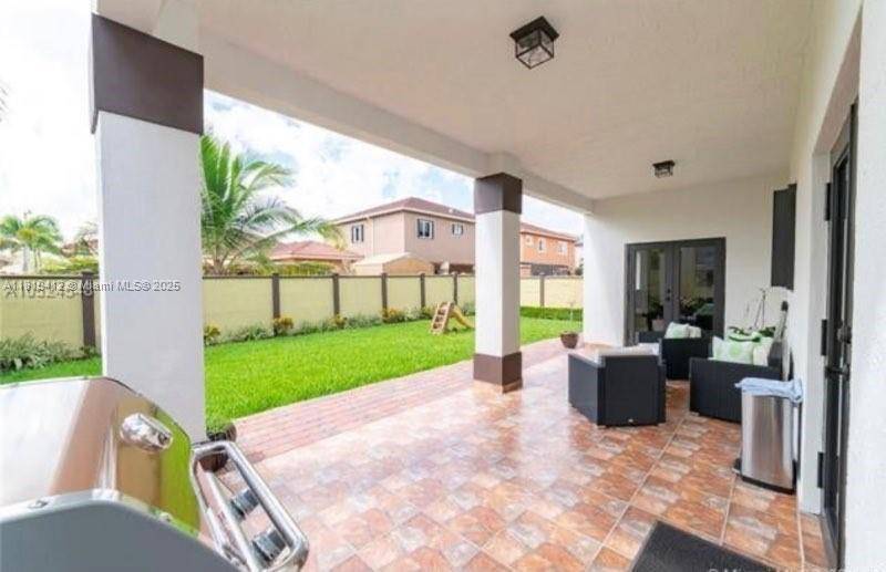 Kendall, FL 33185,16588 SW 44 Street
