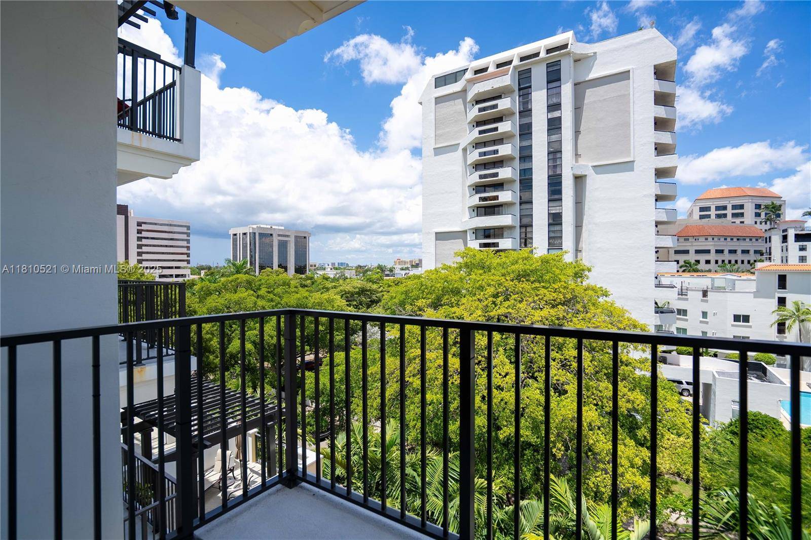 Coral Gables, FL 33134,1091 Galiano St #506