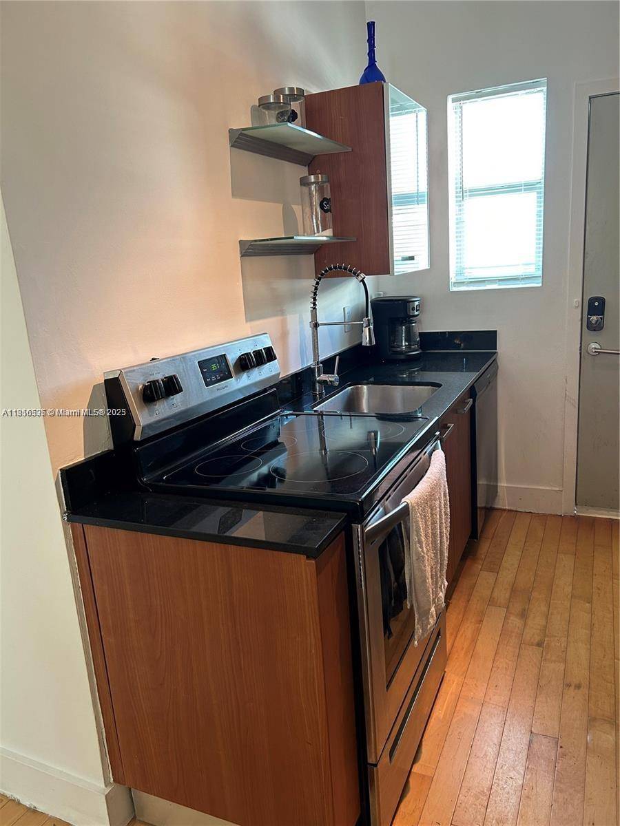 Miami Beach, FL 33139,1045 Lenox Ave #11