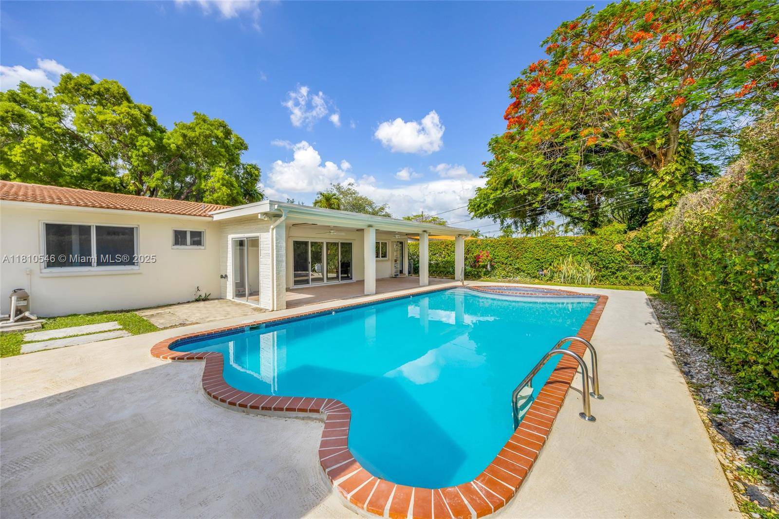 Miami Springs, FL 33166,1237 Dove Ave