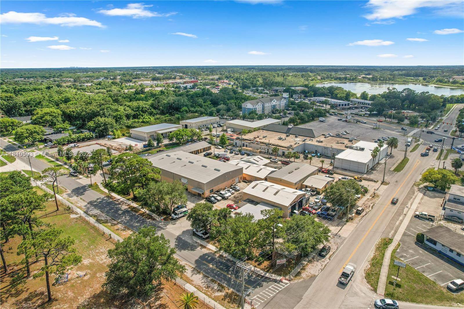 Sanford, FL 32773,601 W 27th st