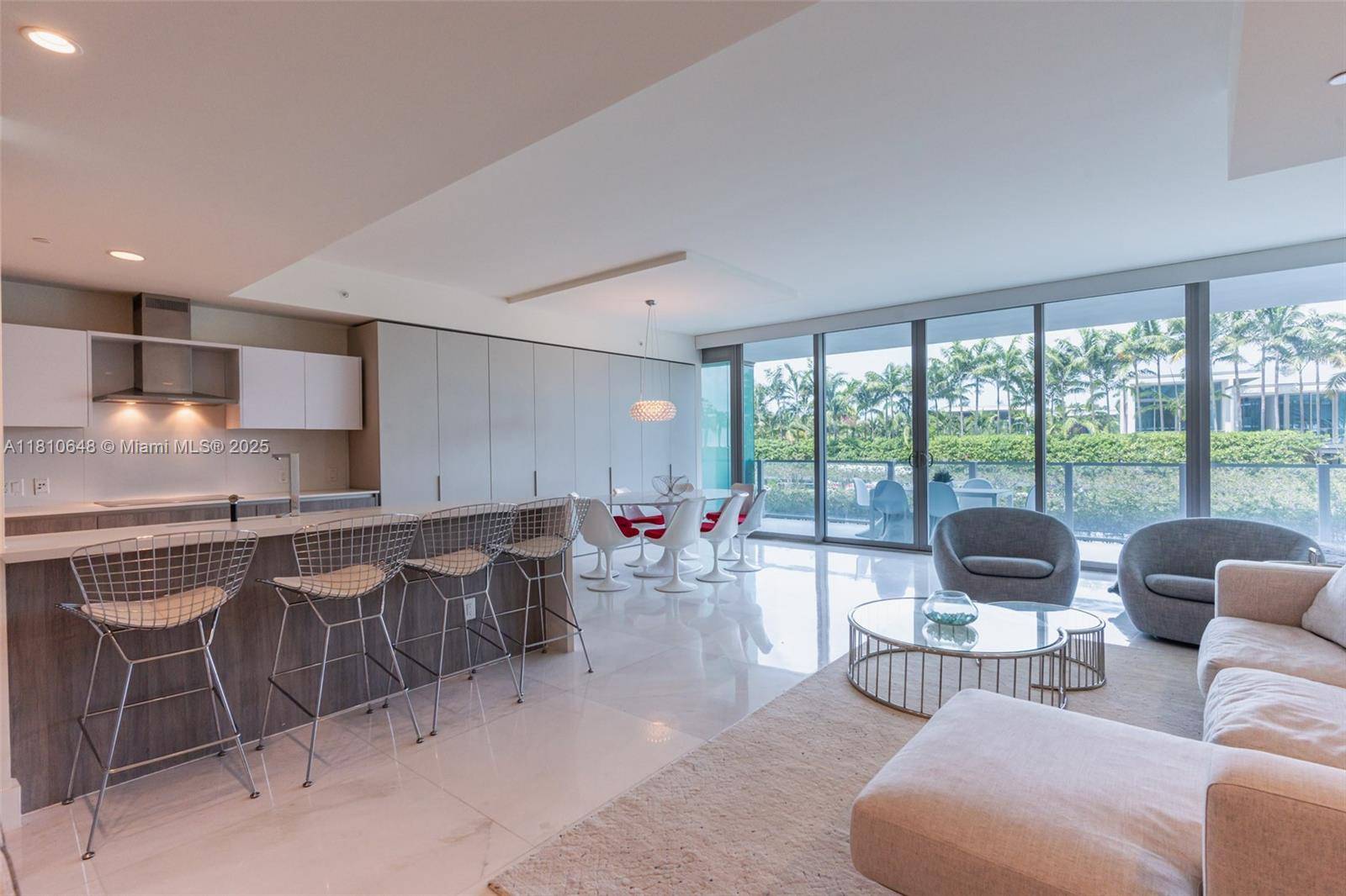 Key Biscayne, FL 33149,360 Ocean Dr #205S
