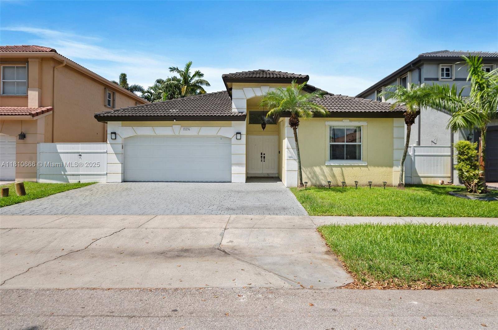Miramar, FL 33027,13236 SW 51st St