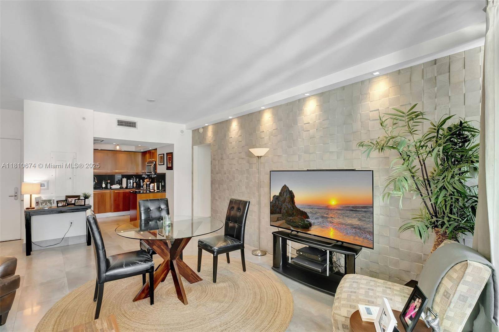 Miami, FL 33131,1331 Brickell Bay Dr #1504
