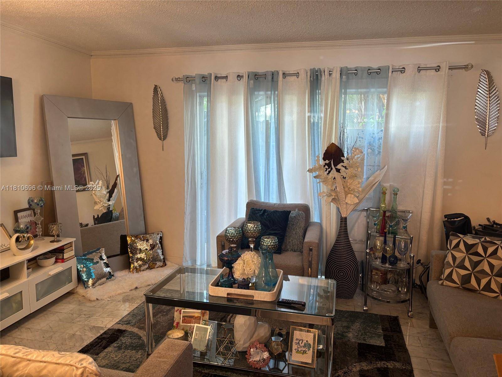 Oakland Park, FL 33311,807 W Oakland Park Blvd #G1