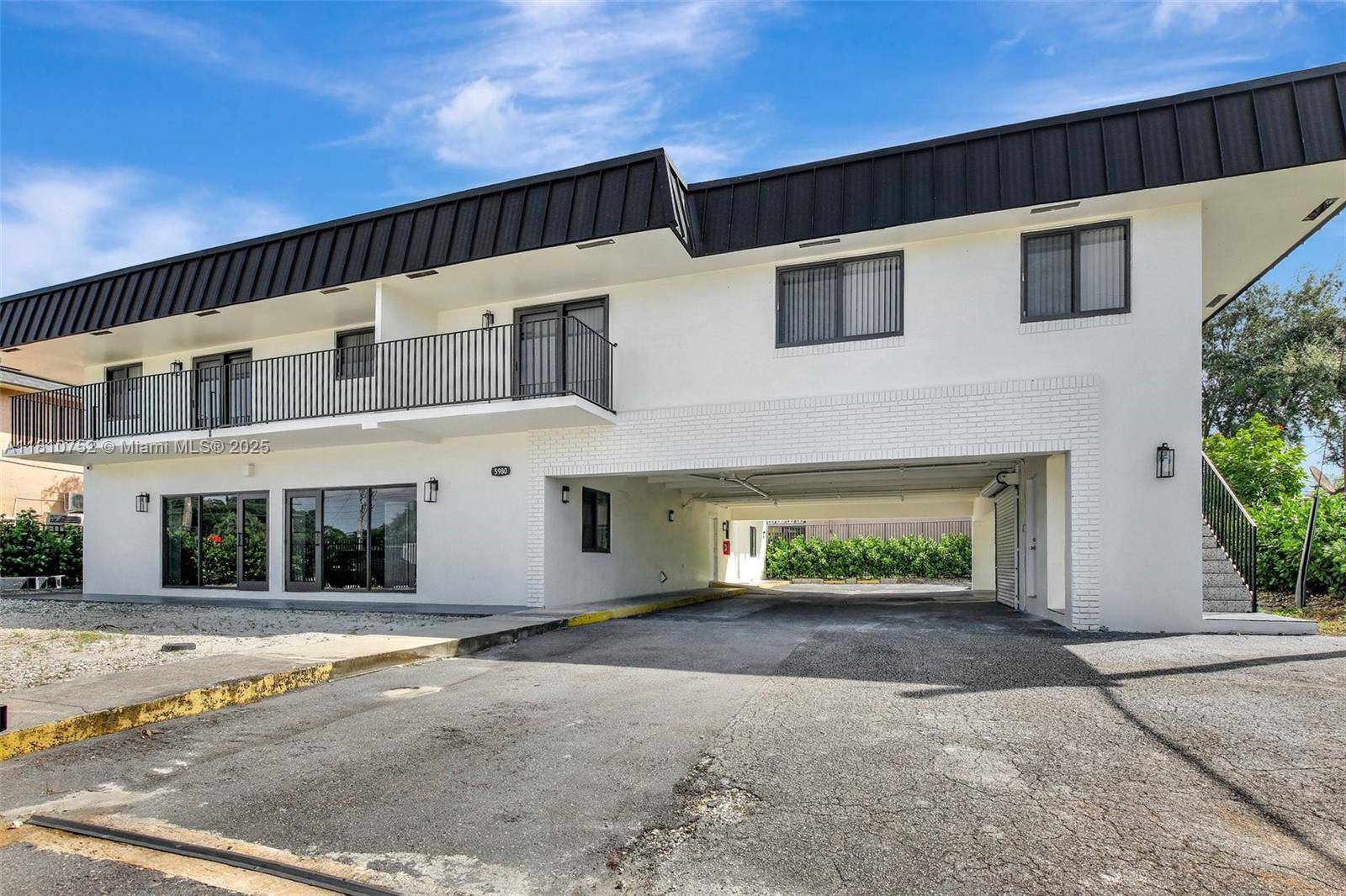 Dania Beach, FL 33312,5980 SW 40th Ave #D