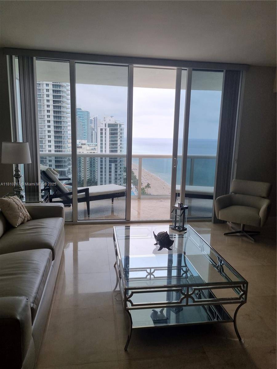 Hallandale Beach, FL 33009,1830 S Ocean Dr #2312