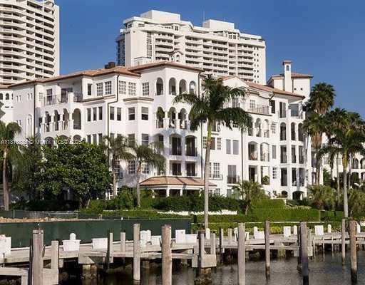 Aventura, FL 33160,3900 ISLAND BL #PH 2