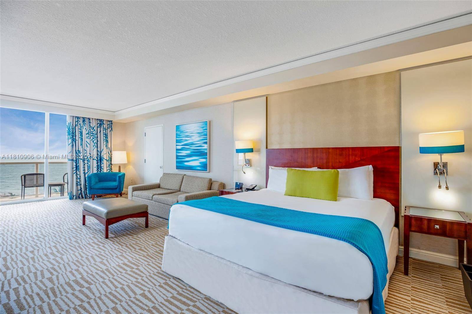 Sunny Isles Beach, FL 33160,18001 Collins Ave #507