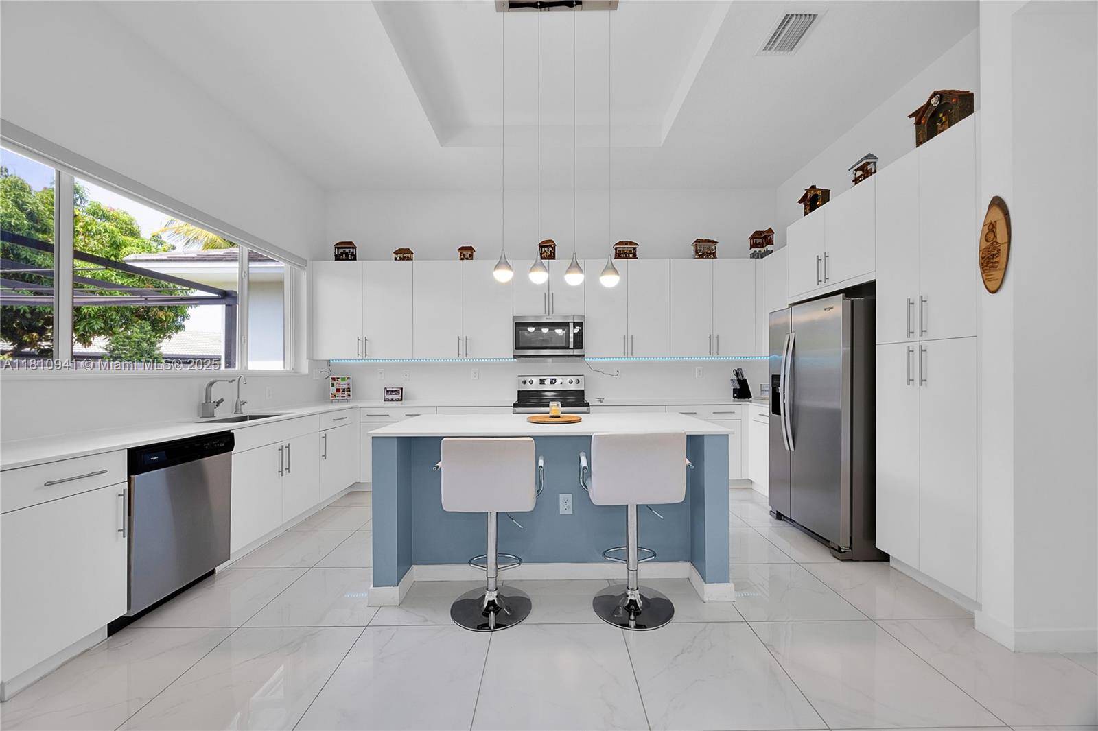 Miami, FL 33187,15037 SW 174th St