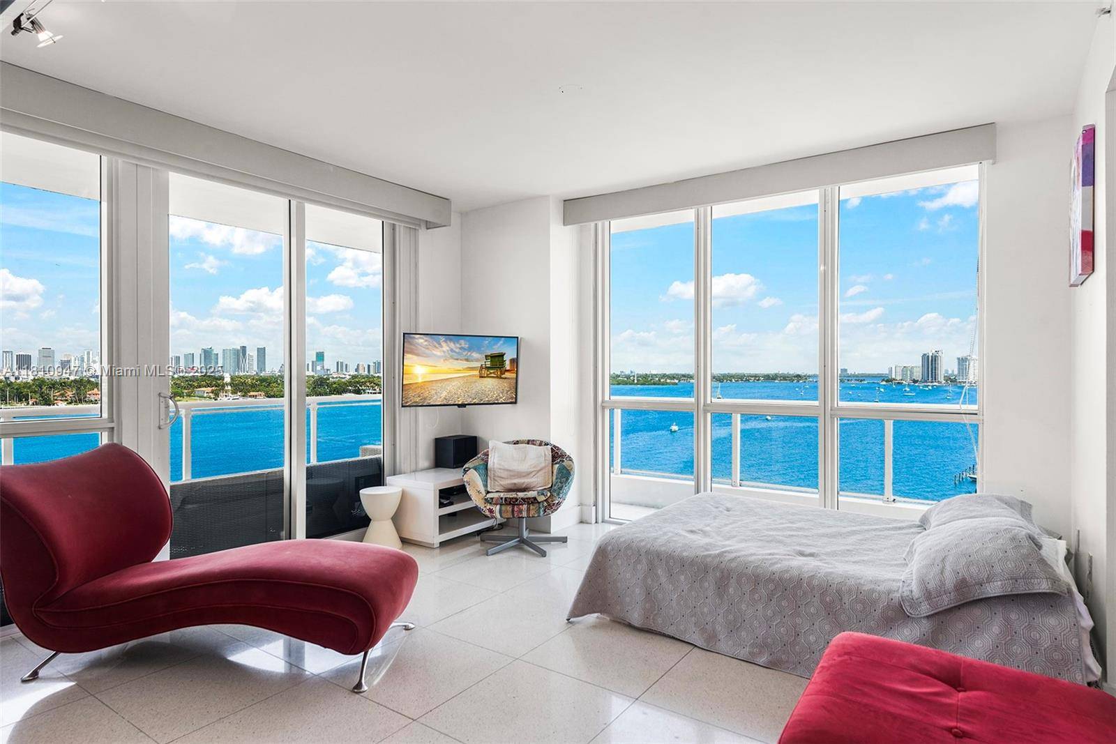 Miami Beach, FL 33139,540 West Ave #914