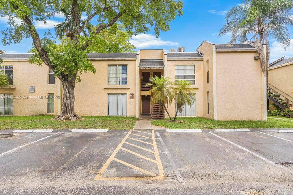 Tamarac, FL 33319,4525 Treehouse Ln #B