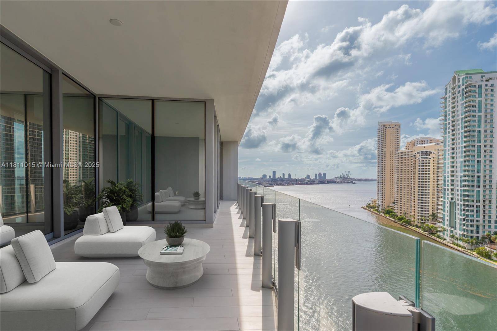 Miami, FL 33131,300 Biscayne Boulevard Way #1704