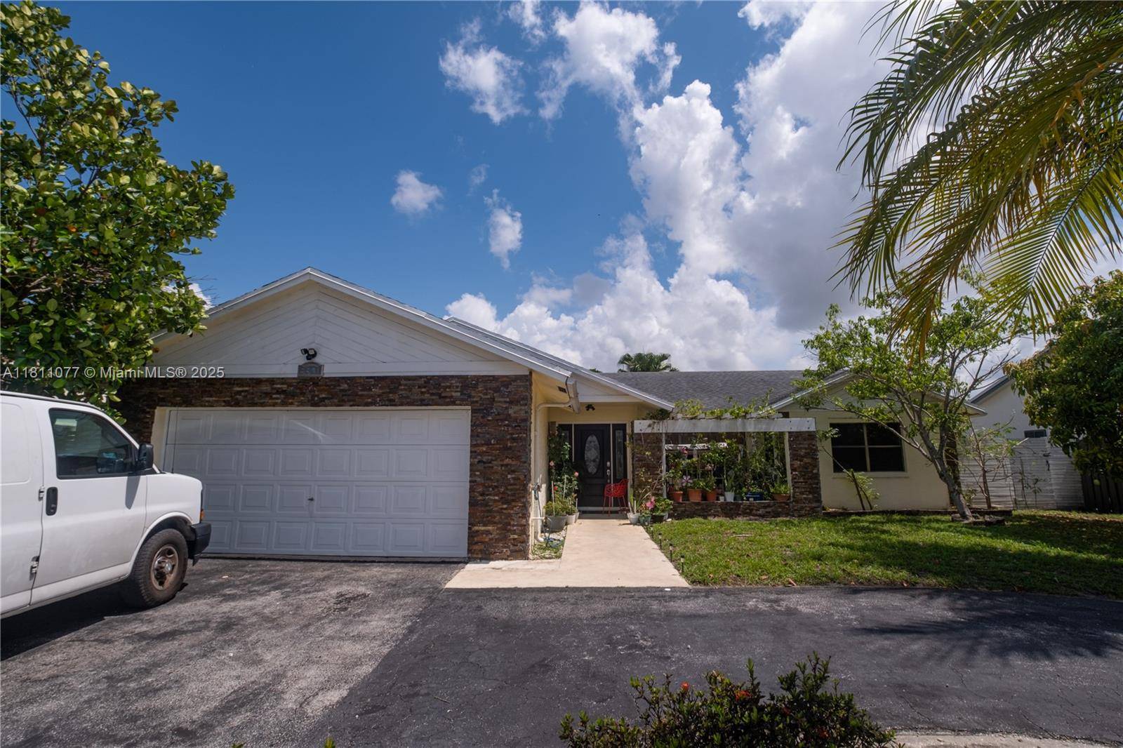 Lauderhill, FL 33351,8521 NW 53rd St