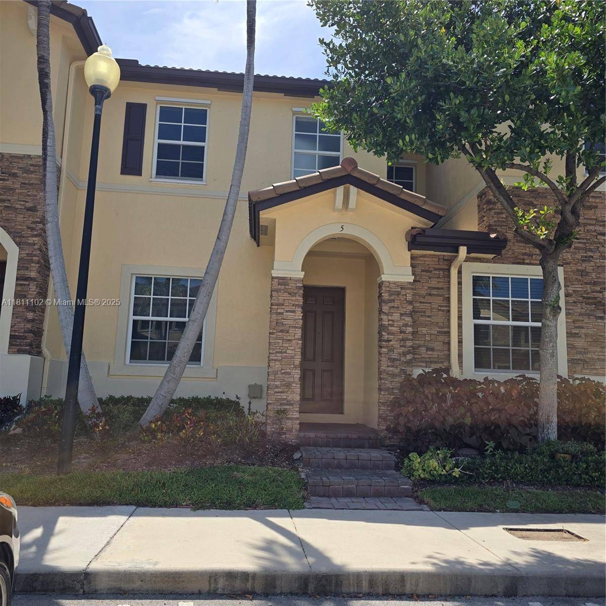 Cutler Bay, FL 33190,9031 SW 227th St #5
