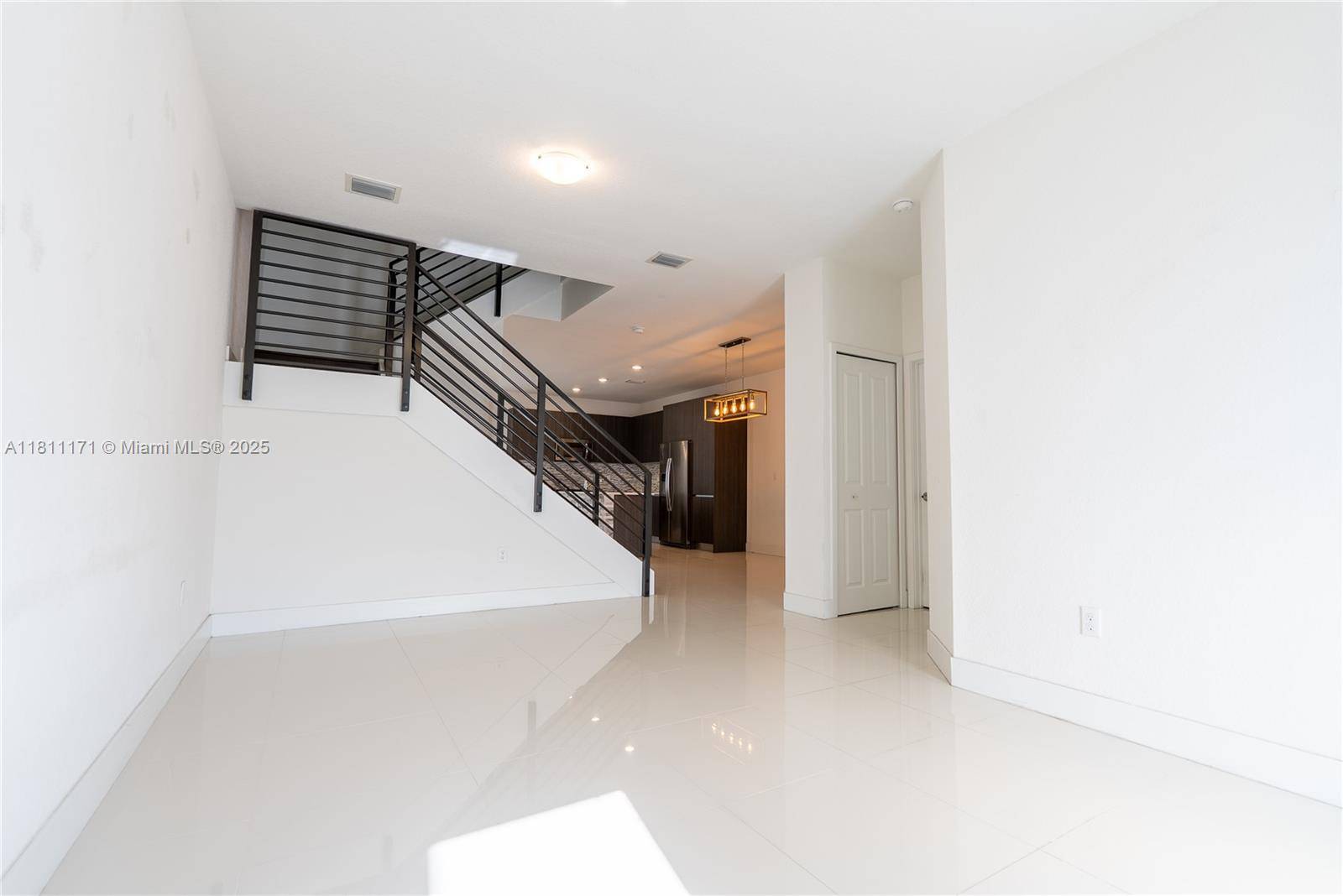 Miami, FL 33174,481 SW 91st Ct #481