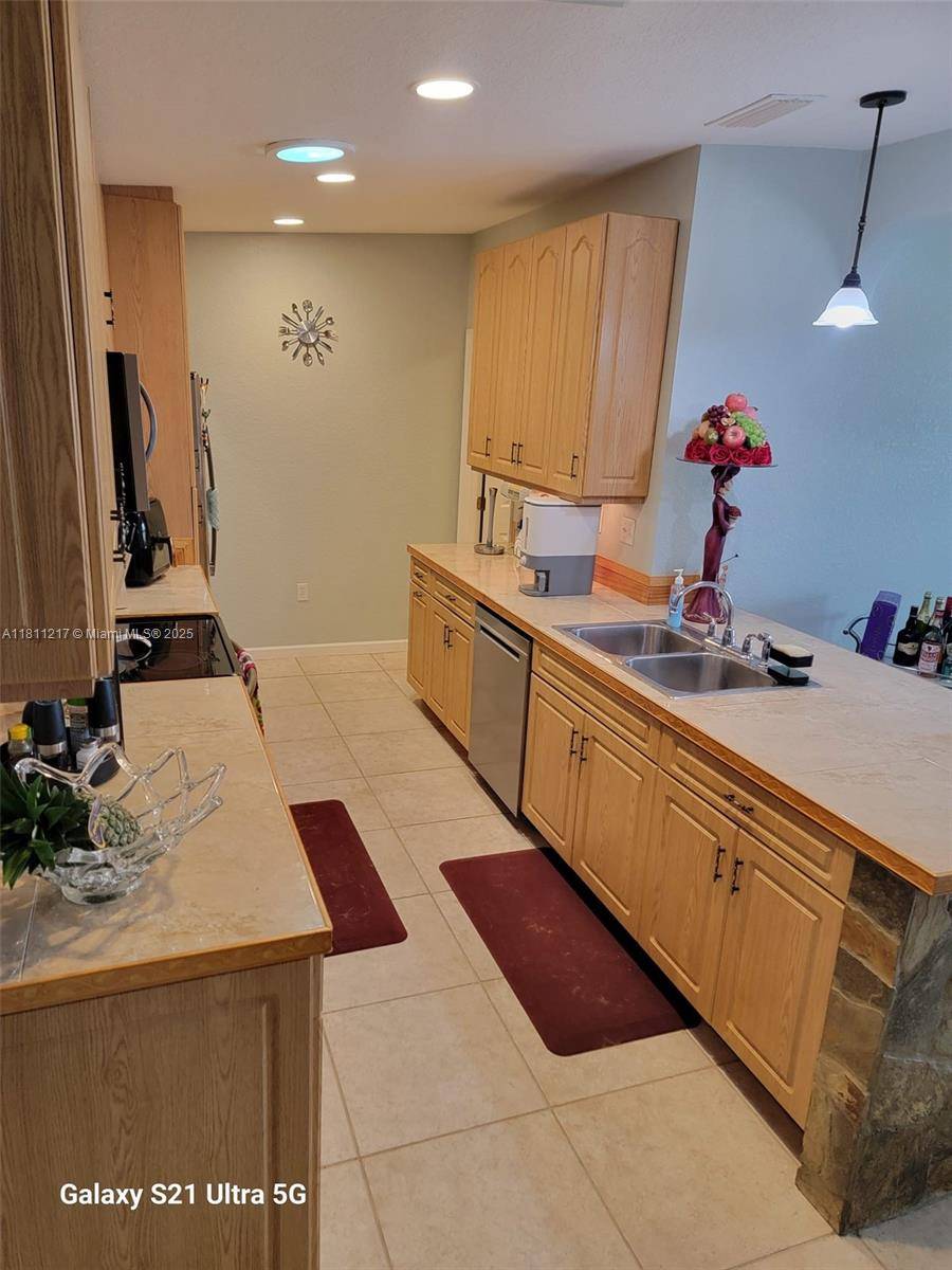 Port Charlotte, FL 33952,3148 Normandy Dr