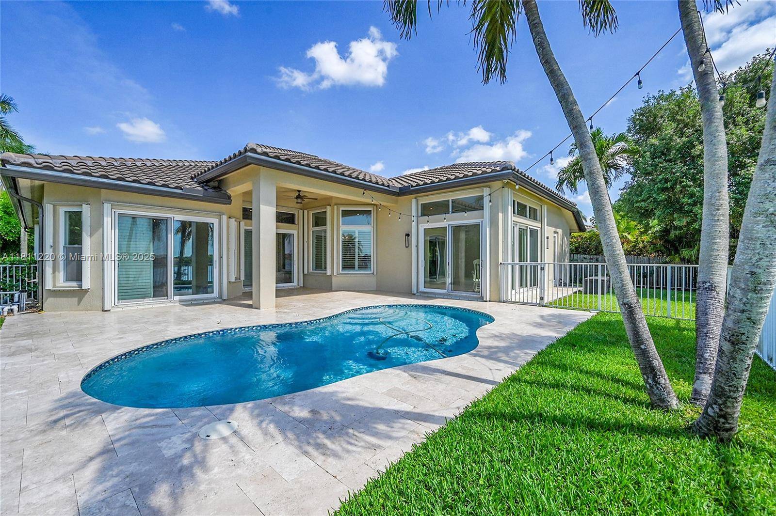 Coral Springs, FL 33071,512 NW 120th Dr #512