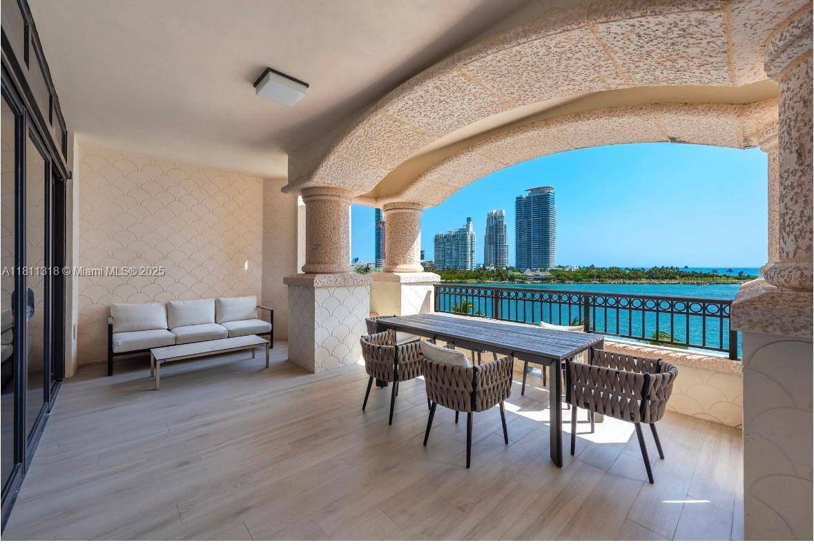 Miami Beach, FL 33109,7055 Fisher Island Dr #7055
