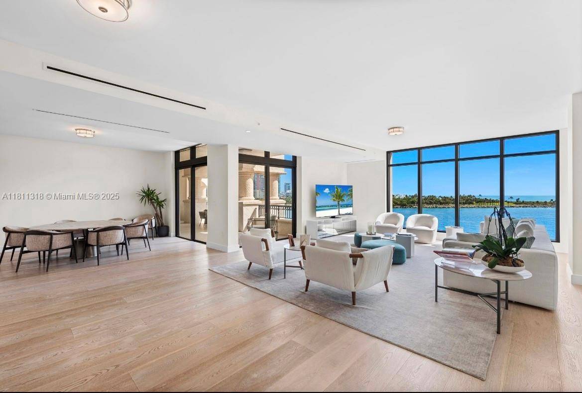 Miami Beach, FL 33109,7055 Fisher Island Dr #7055