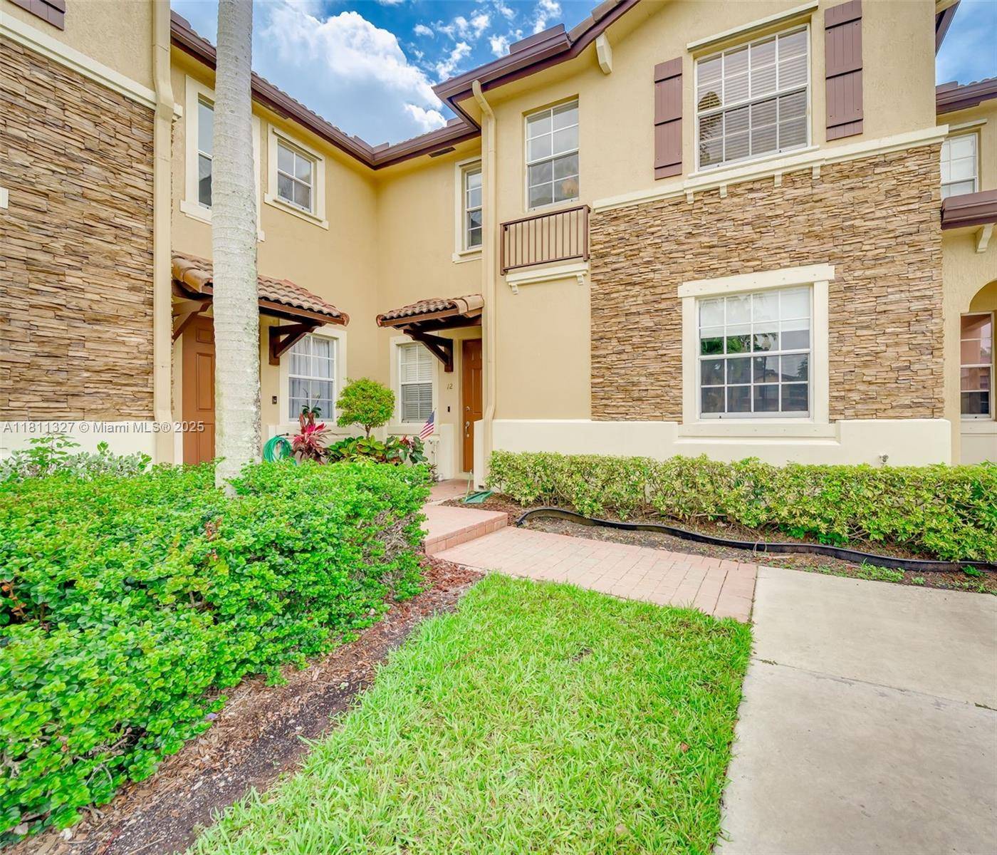 Cutler Bay, FL 33190,9239 SW 227th St #12